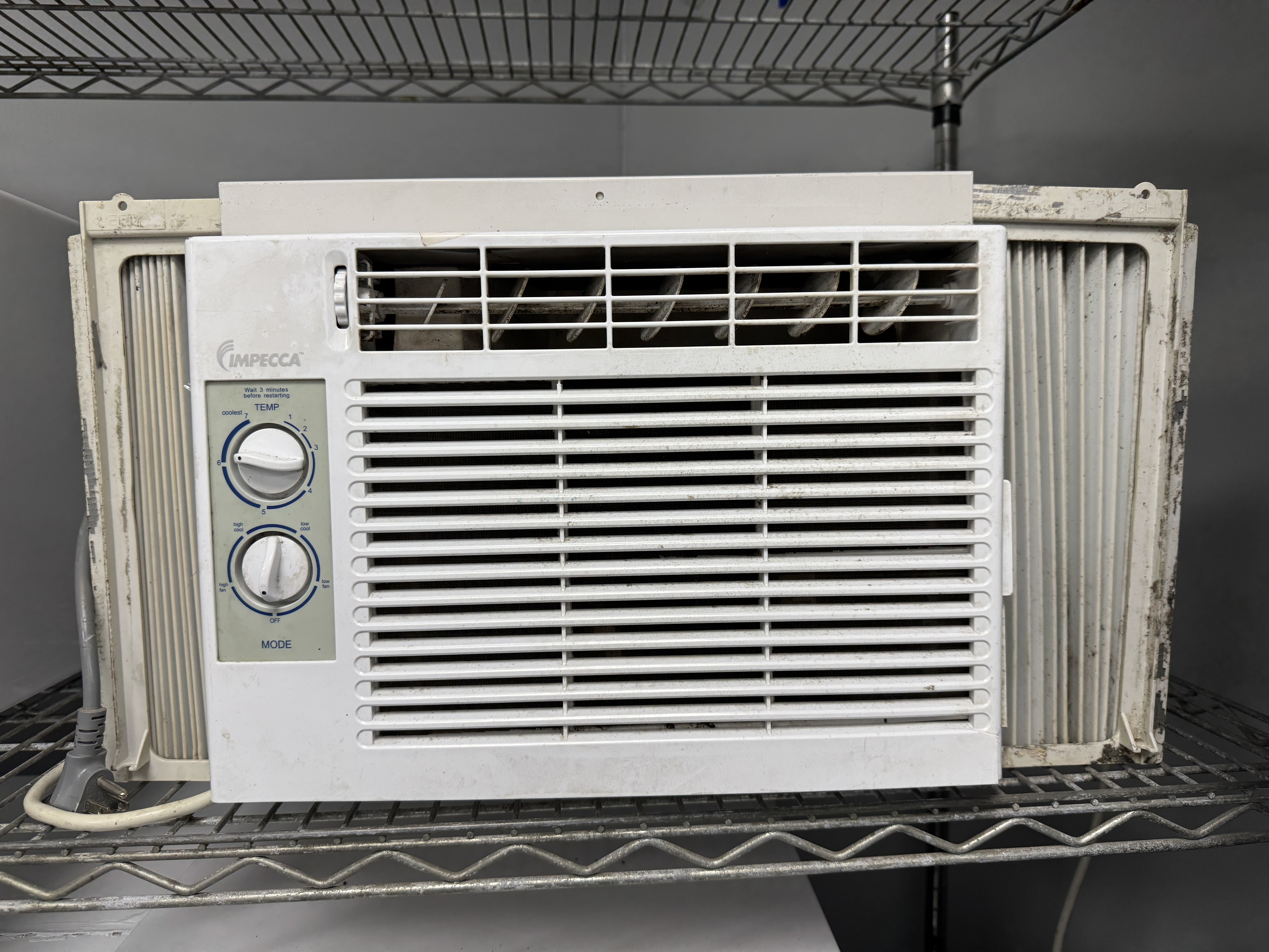 5000 BTU WINDOW AIR CONDITIONER