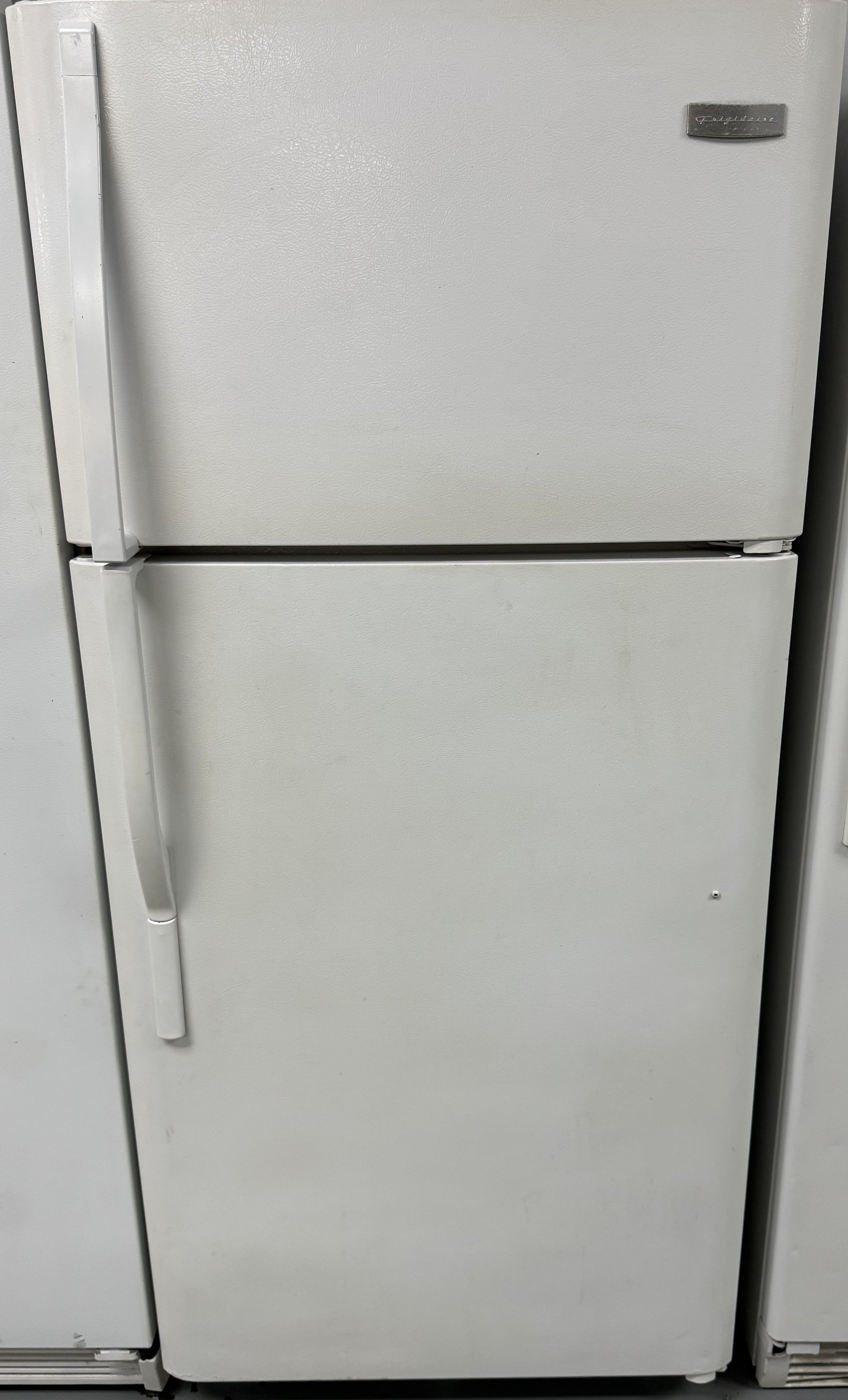 TOP FREEZER FRIDGE
