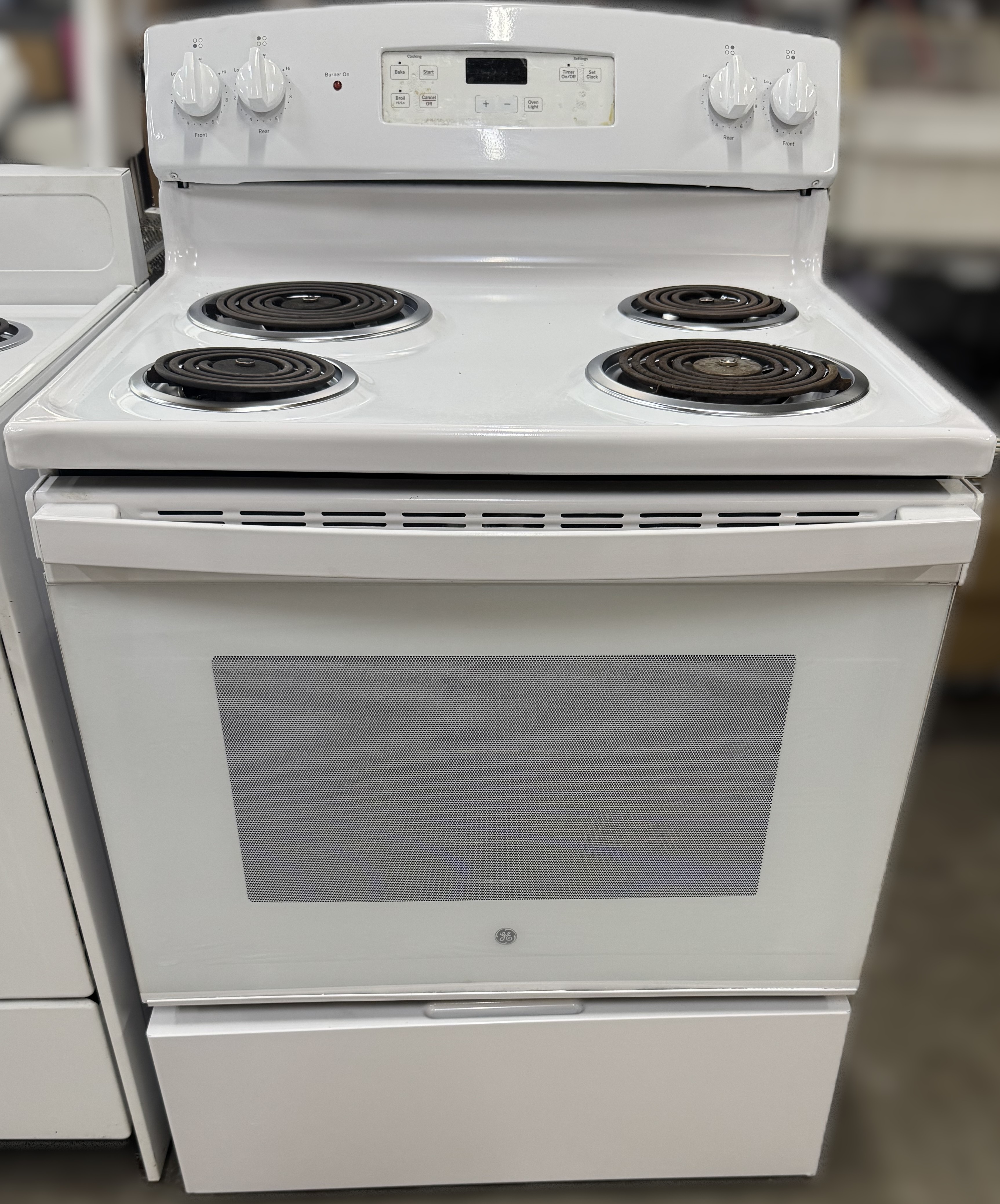 White Coil Top Stove