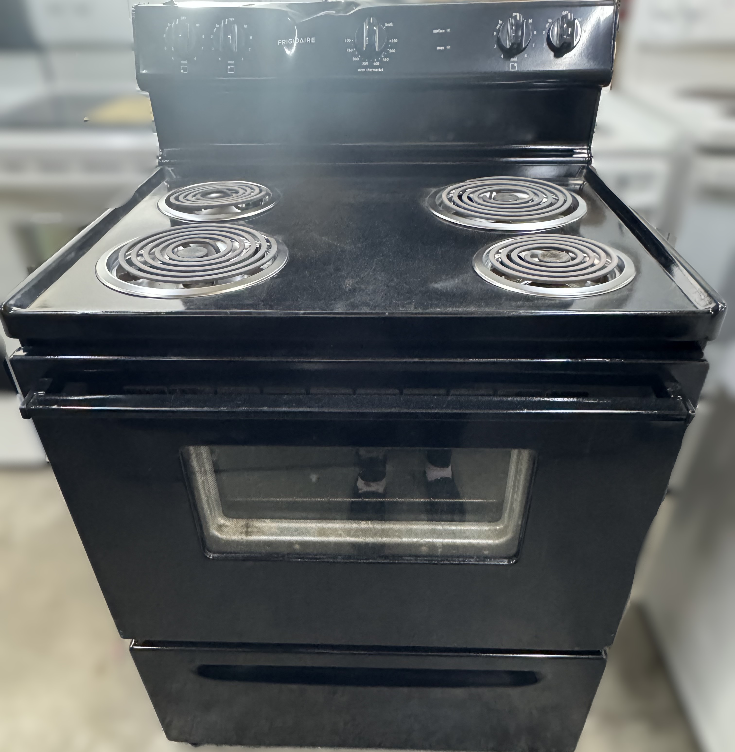 Coil Top Range with DENTED HEAD WORKS GREAT