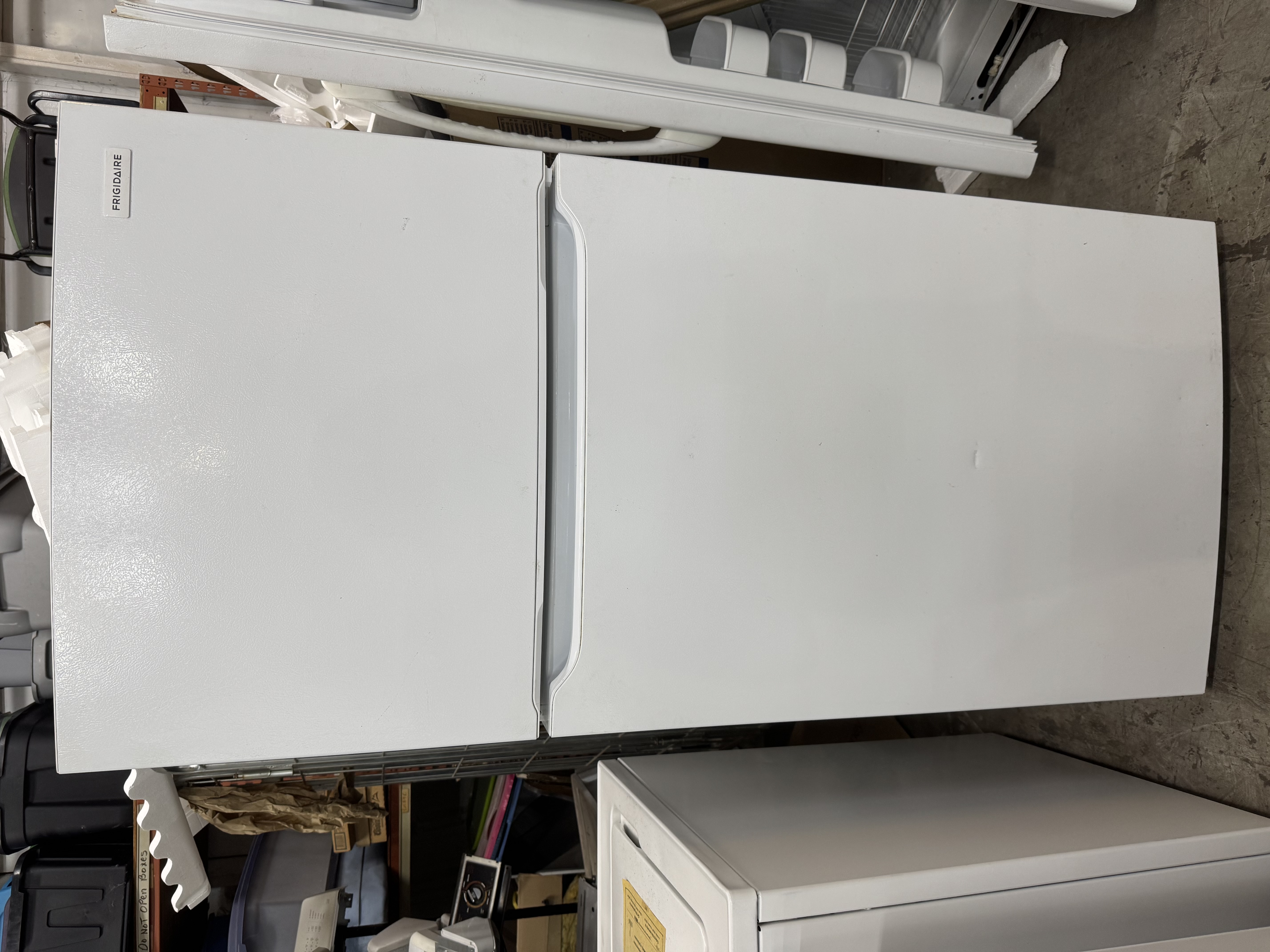 Frigidaire 30" Garage Ready Top-Freezer Refrigerator