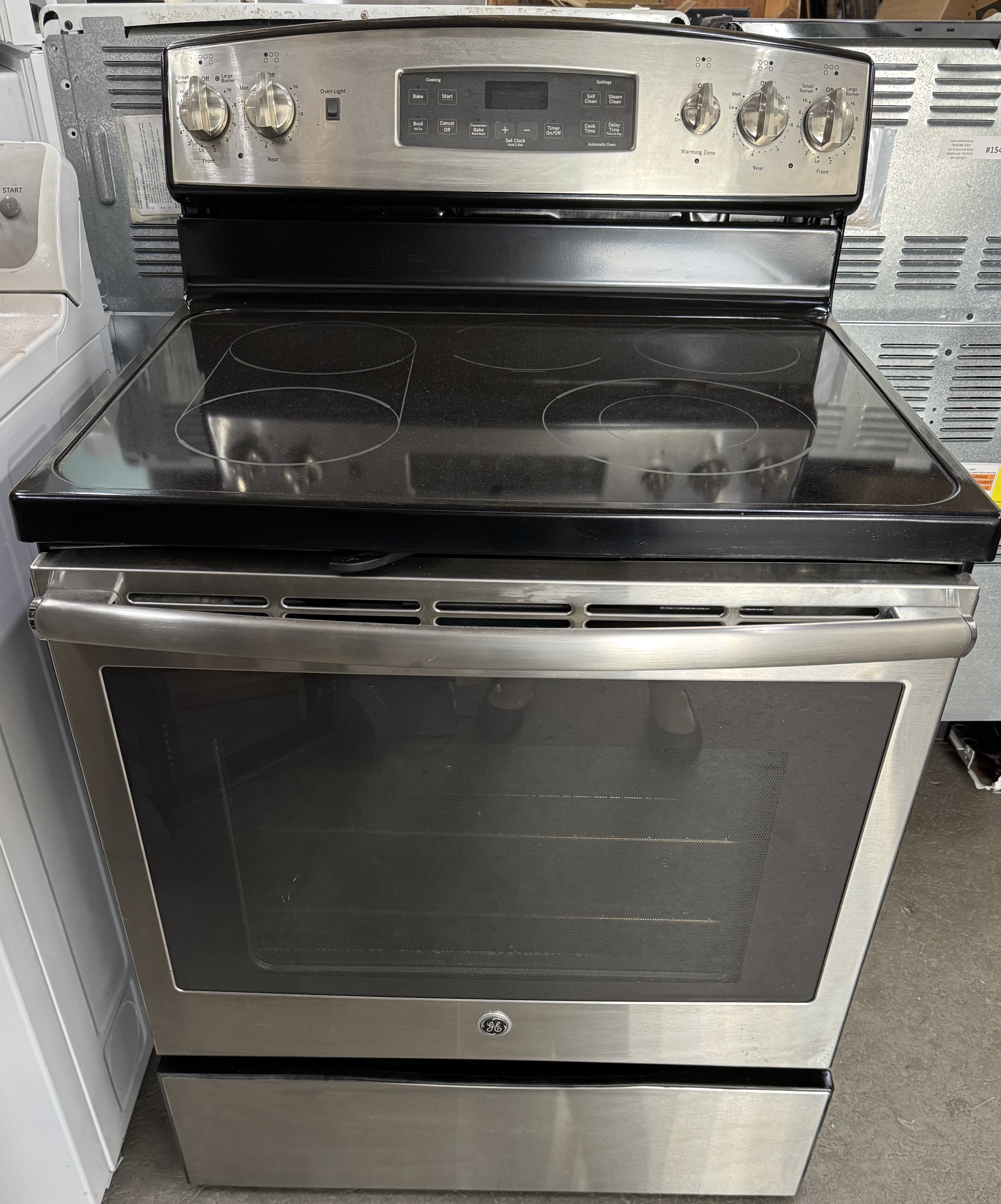 GE 30" Freestanding Electric Convection Range